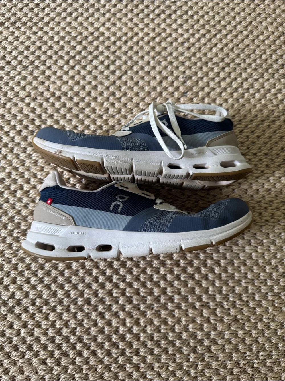 On Running Men's Navy and Light Gray Athletic Lace-Up Sneakers